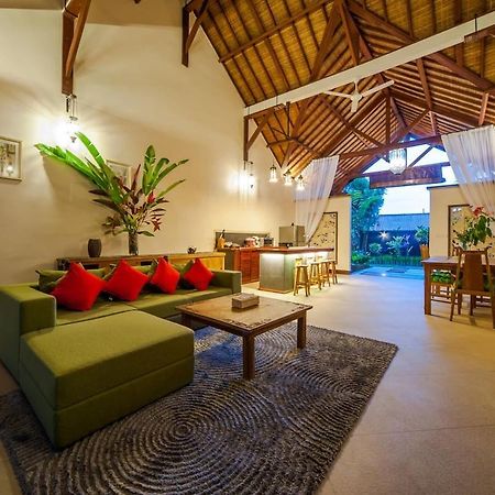 Luxury 3Br Infinity Jungle View Aashaya Villa Ubud מראה חיצוני תמונה