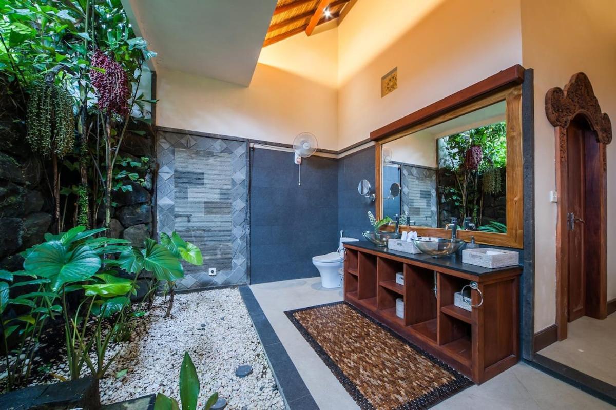 Luxury 3Br Infinity Jungle View Aashaya Villa Ubud מראה חיצוני תמונה