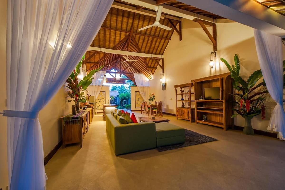 Luxury 3Br Infinity Jungle View Aashaya Villa Ubud מראה חיצוני תמונה