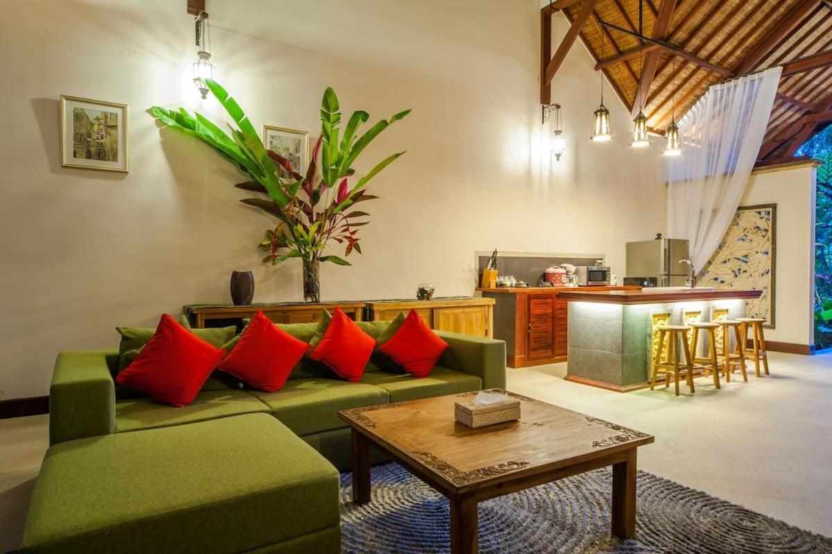 Luxury 3Br Infinity Jungle View Aashaya Villa Ubud מראה חיצוני תמונה